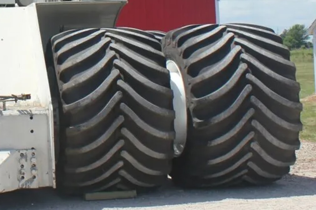 Goodyear Agrarreifen LSW1400/30R46