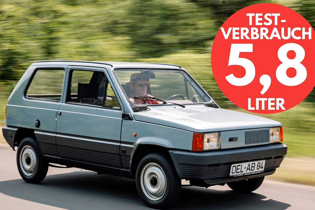 Fiat Panda I fahrend schräg von vorn