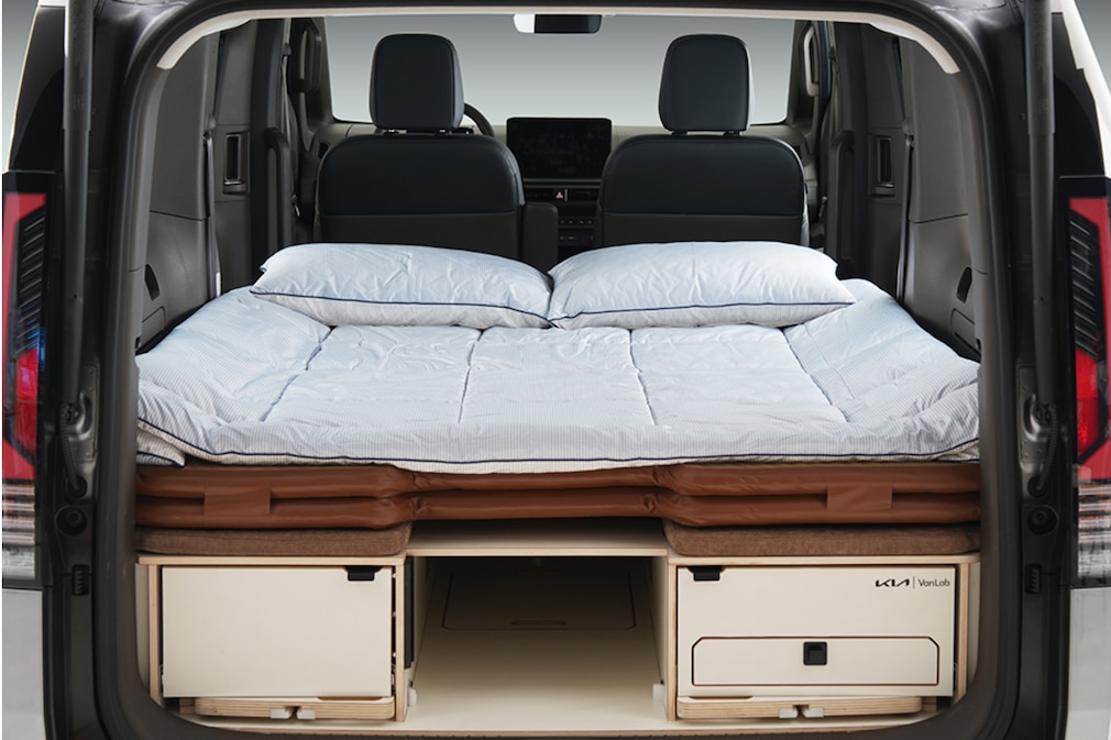 Kia PV5 Passenger mit Campinmodul und Bett