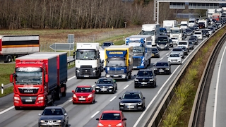 Neue Zahlen zeigen das Ausmaß der Fahrzeugflut