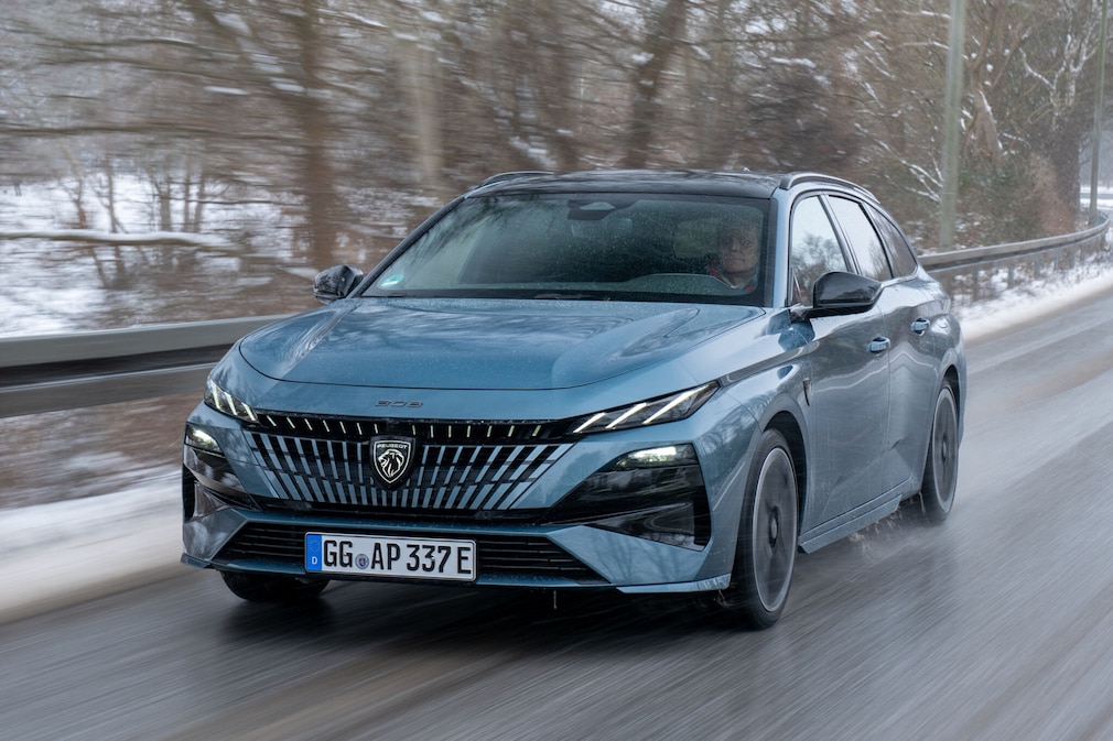 Peugeot 308 SW PHEV 195