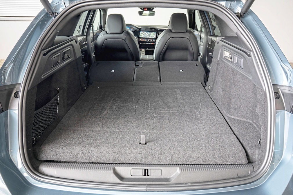 Peugeot 308 SW PHEV 195