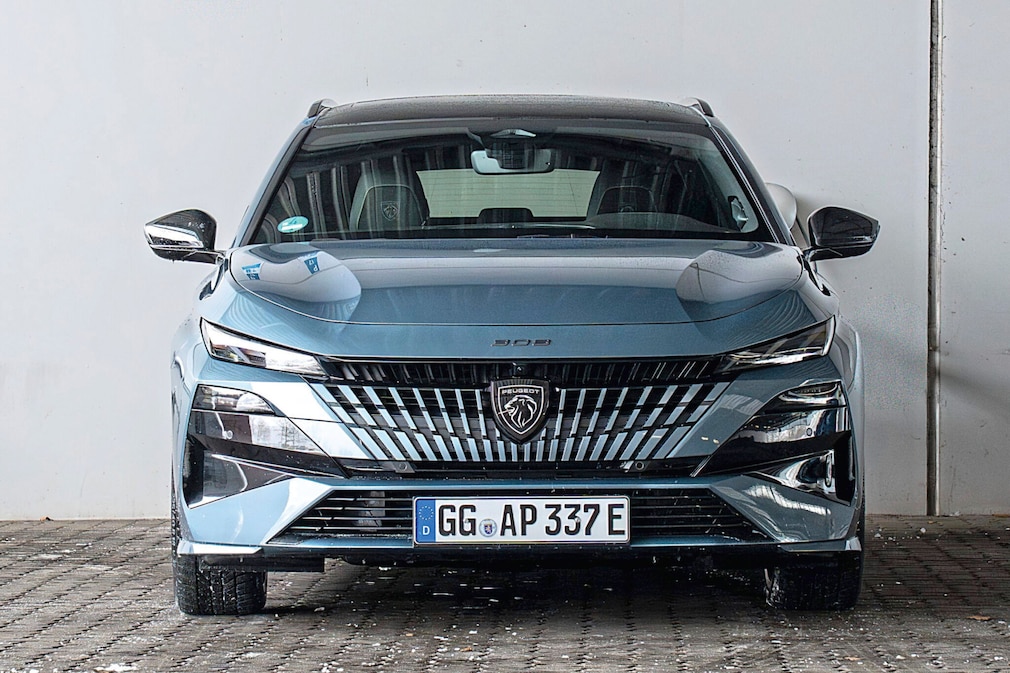 Peugeot 308 SW PHEV 195