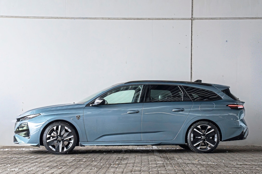 Peugeot 308 SW PHEV 195