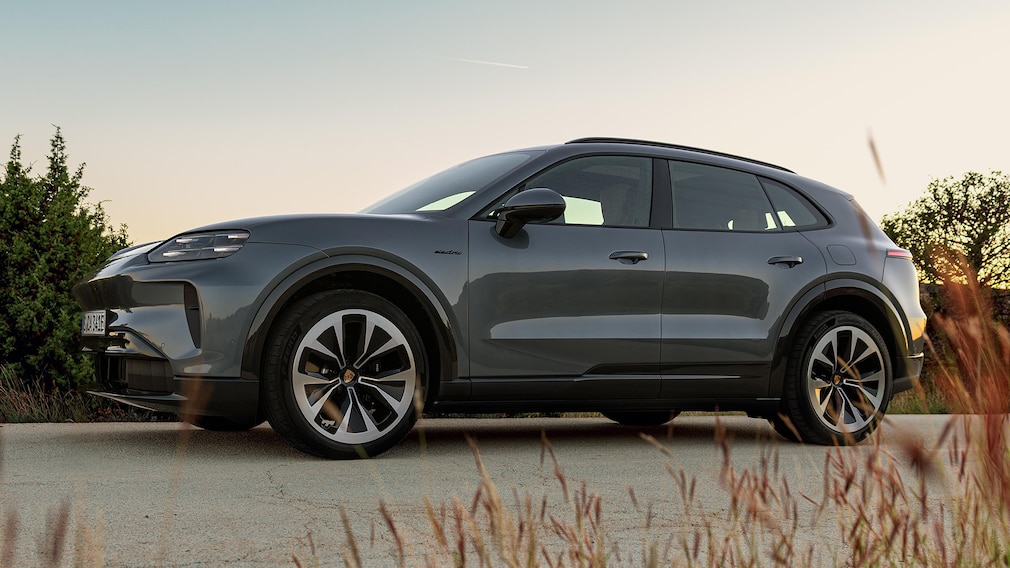 Porsche Cayenne Electric