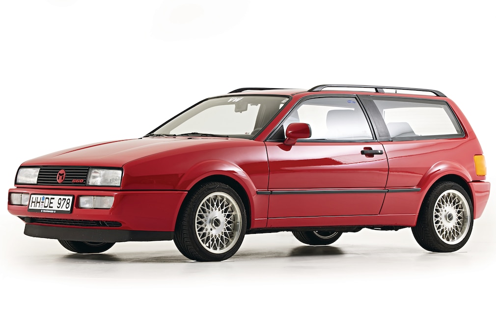 Studiofoto: MAG Magnum (VW Corrado Shooting Brake) stehend schräg von vorn
