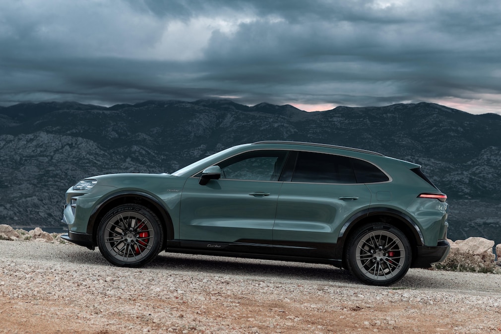 Porsche Cayenne Turbo Electric