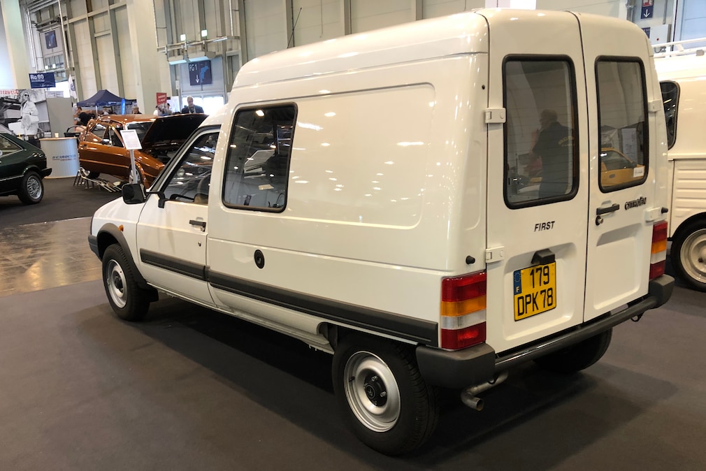 Citroen C15 von schräg hinten
