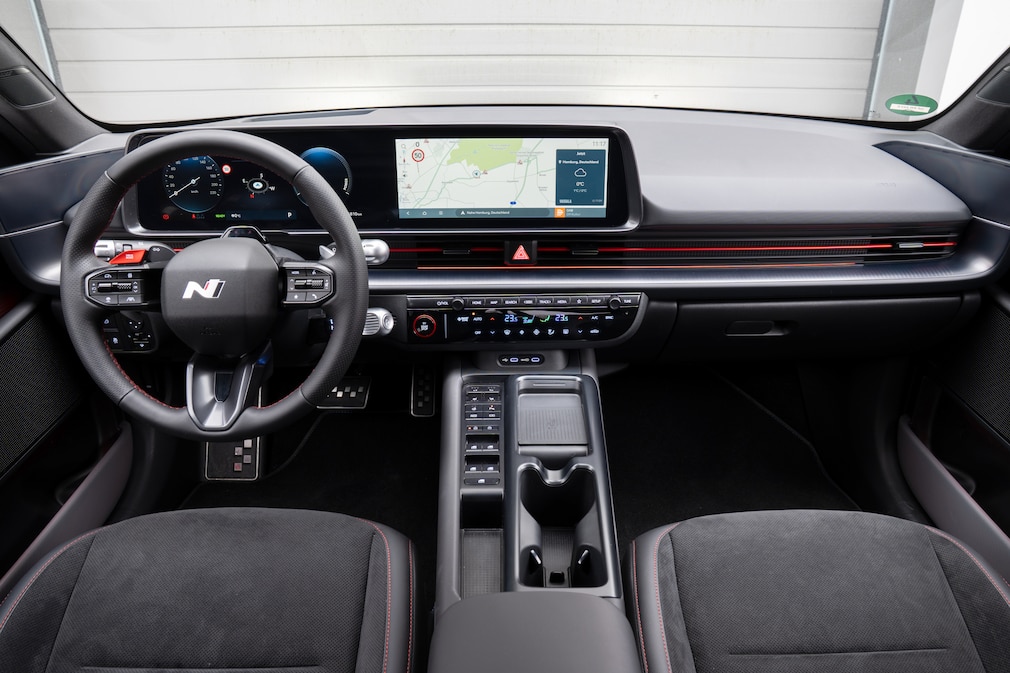 Hyundai Ioniq 6 84 kWh Allrad