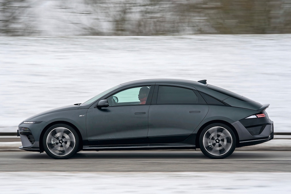 Hyundai Ioniq 6 84 kWh Allrad