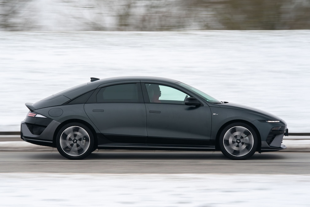 Hyundai Ioniq 6 84 kWh Allrad