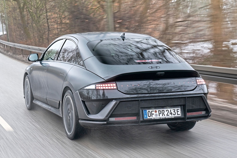 Hyundai Ioniq 6 84 kWh Allrad
