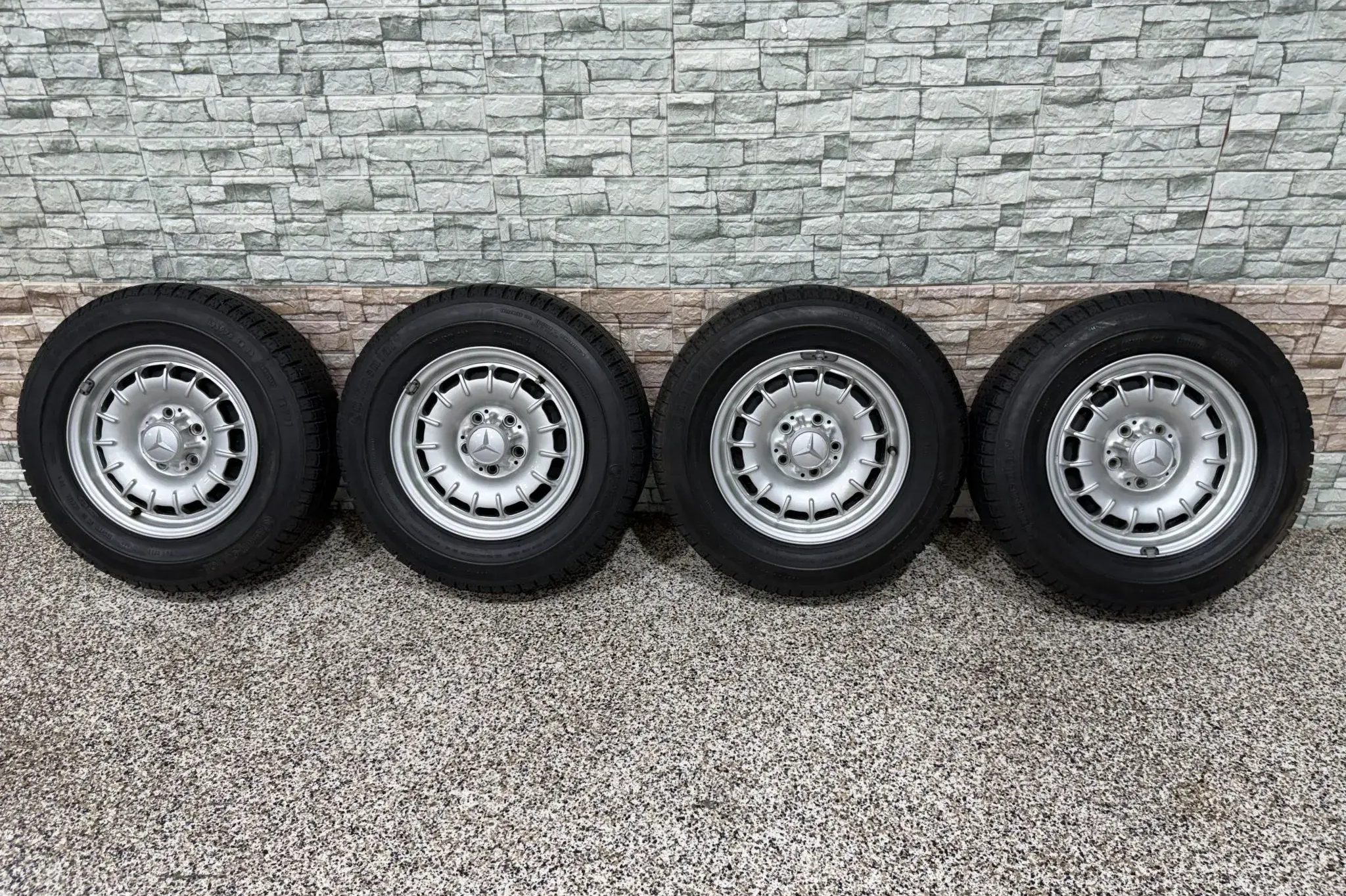Mercedes W123 Auktion
