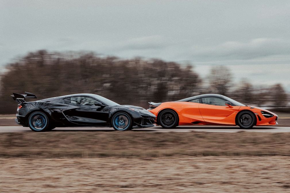 Chevrolet Corvette ZR1 & McLaren 750S