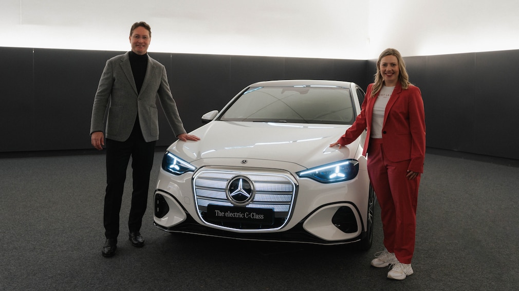Ola Källenius mit Mercedes C-Klasse