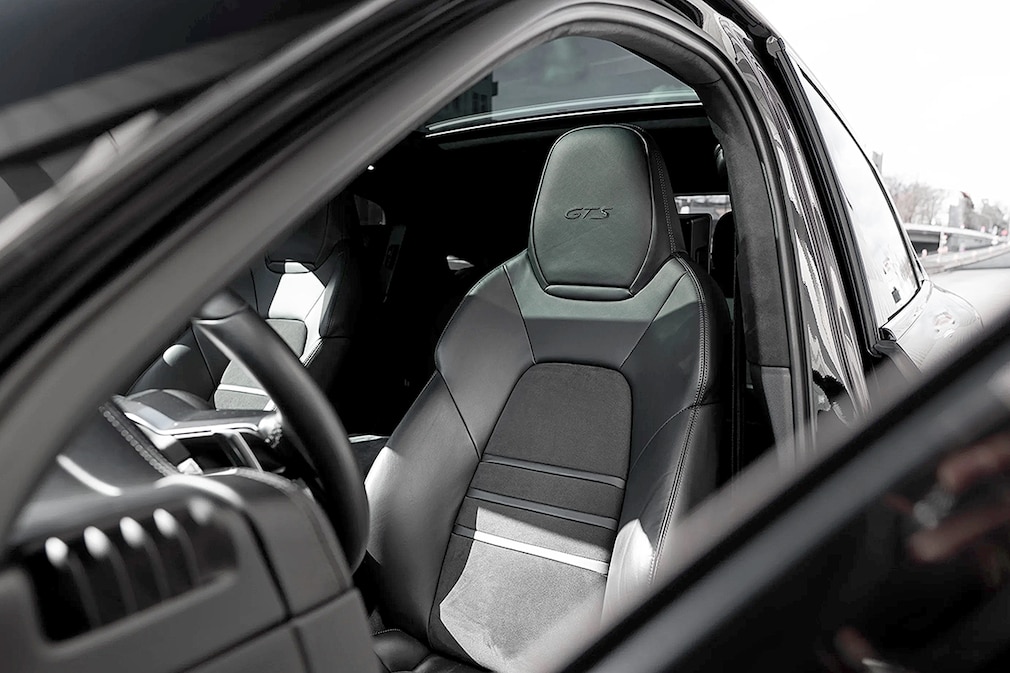 Porsche Cayenne GTS Coupé Owned by Lionel Messi
