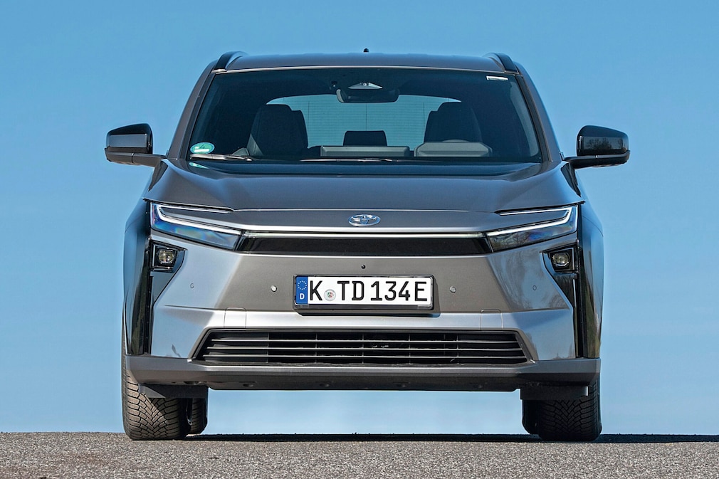 Toyota bZ4X FWD 73 kWh