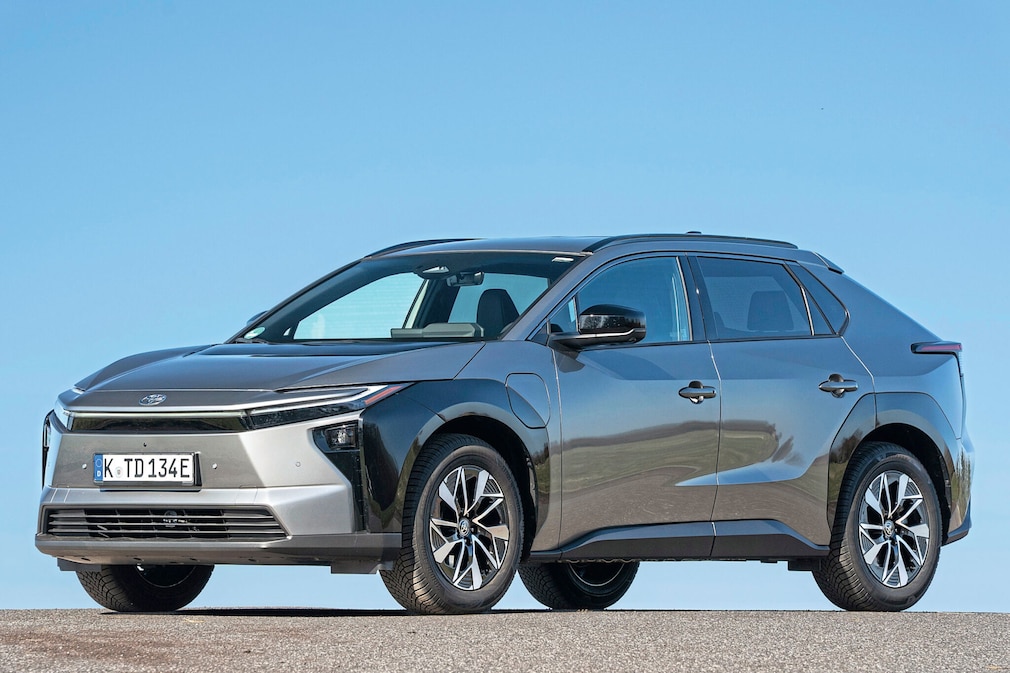 Toyota bZ4X FWD 73 kWh