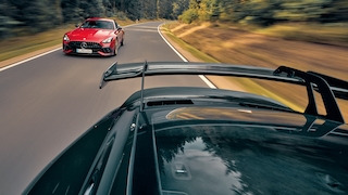 Mercedes-AMG GT 63 Pro vs. Porsche 911 GT3