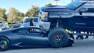 Dieser Huracán wurde einfach platt gemacht