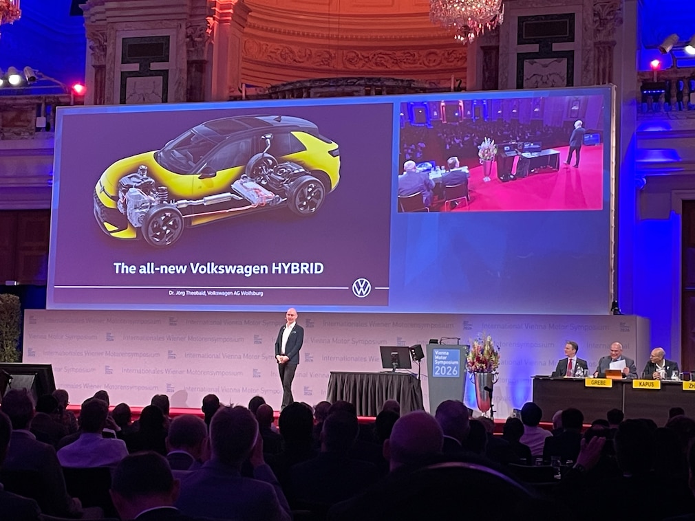 Vollhybrid-Antrieb von Volkswagen HEV Erste Mitfahrt in Wien am 23.4.2026
