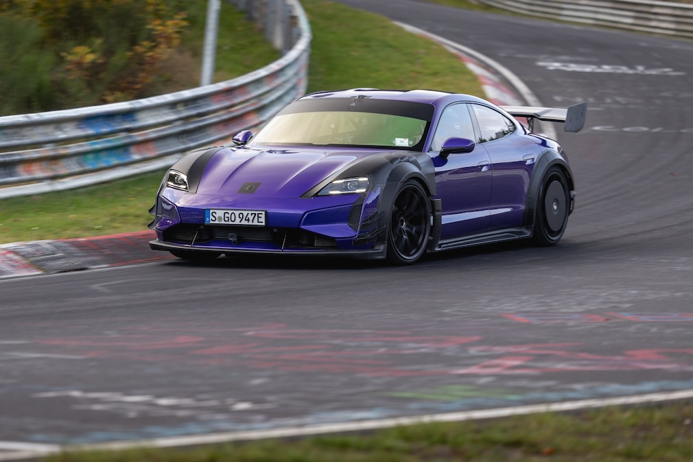 Porsche Taycan Turbo GT mit Manthey-Kit !! SF 07. Mai, 14:00 Uhr !!