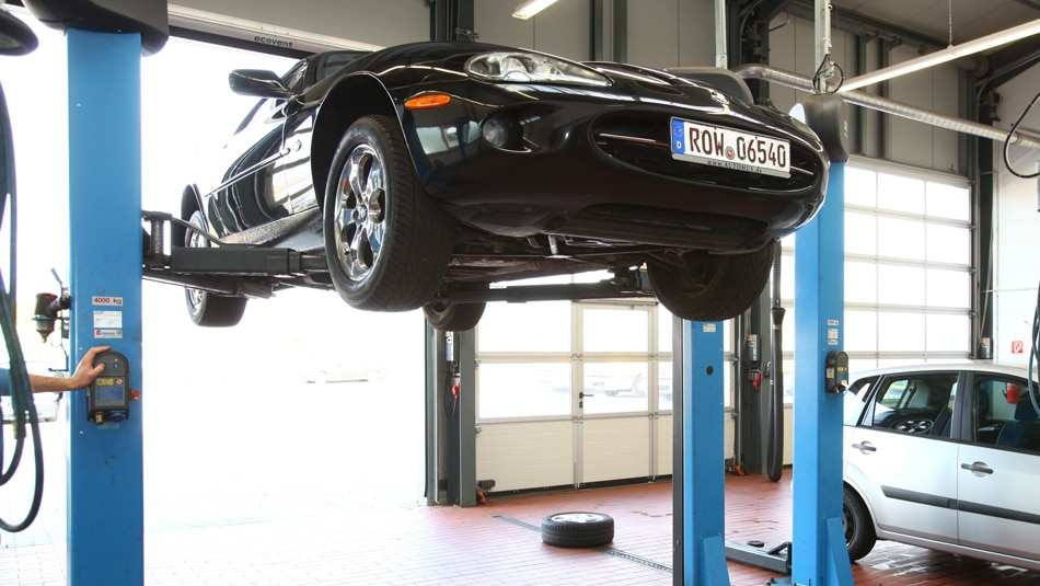 Jaguar XK 8