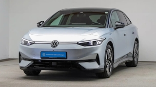 Schicke Elektro-Limousine mit hohem Wertverlust
