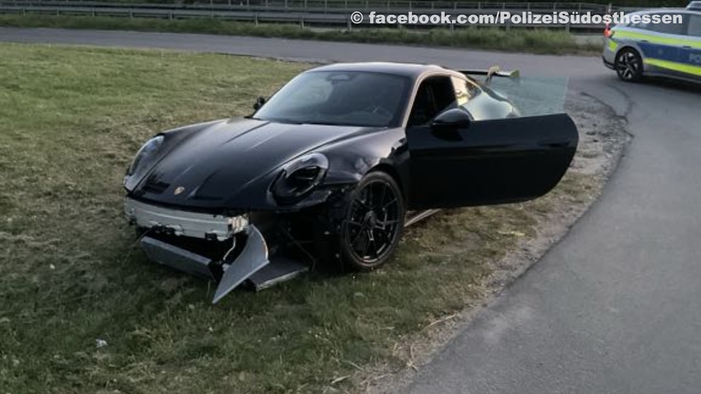 200.000 Euro-Porsche mit offener Tür zurückgelassen