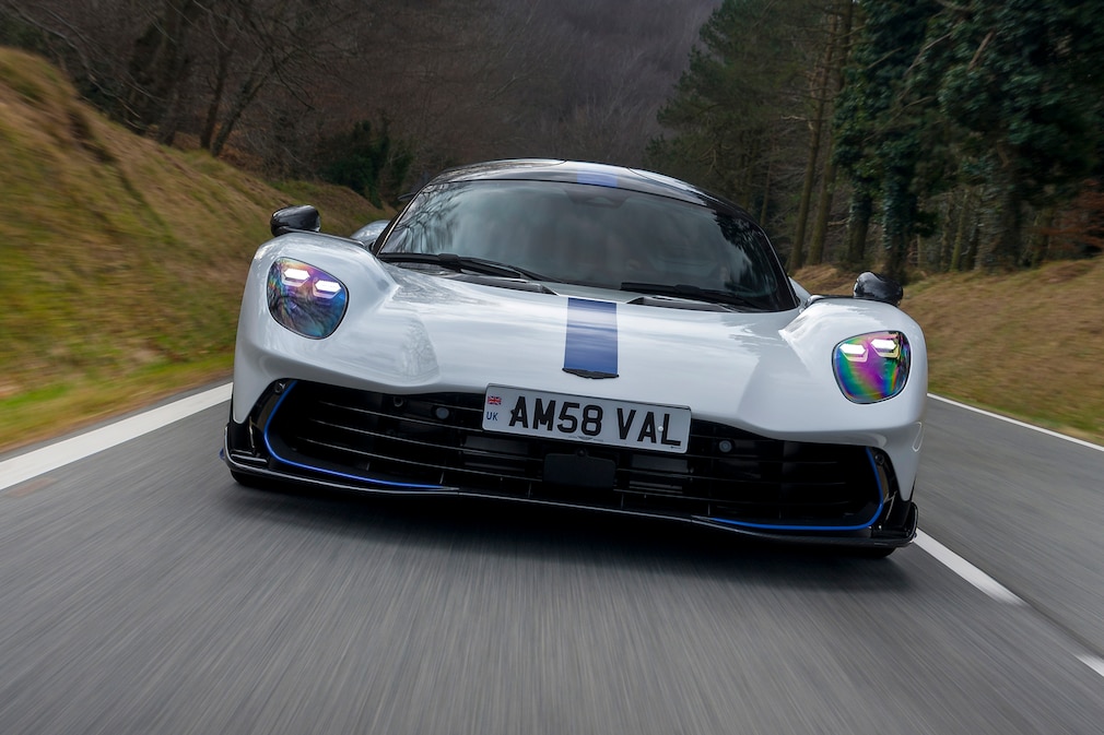 Aston Martin Valhalla