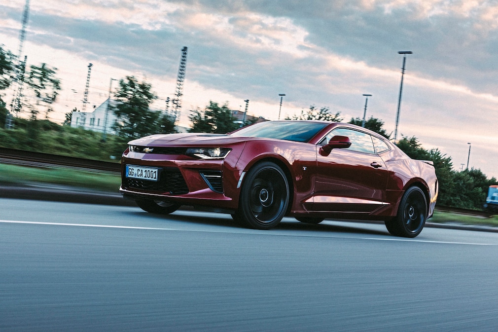 Chevrolet Camaro SS V8
