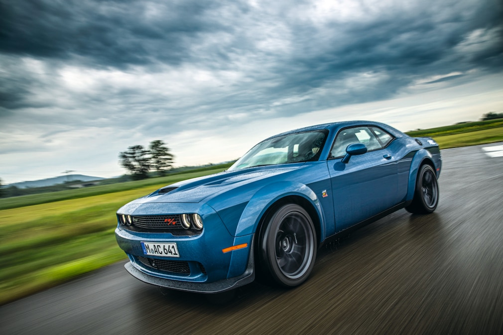 Dodge Challenger R/T Scat Pack 392