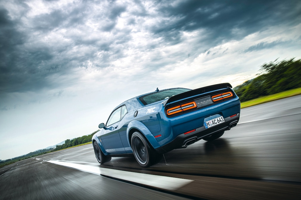 Dodge Challenger R/T Scat Pack 392