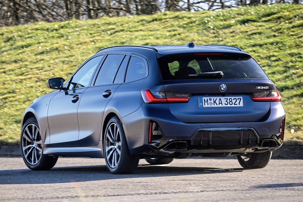 BMW M340i xDrive Touring