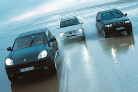 Cayenne S gegen ML 55 AMG und X5 4.6is