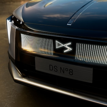DS N°8