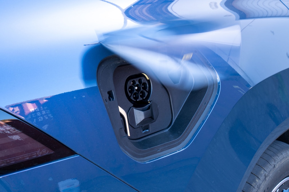 BMW iX3 50 xDrive