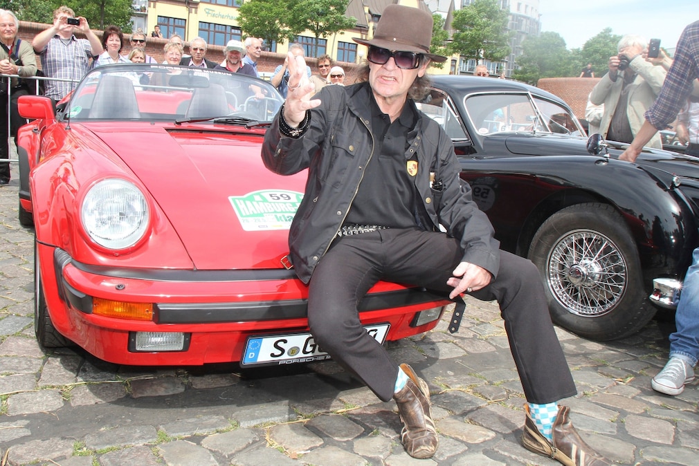 Udo Lindenberg mit Auto