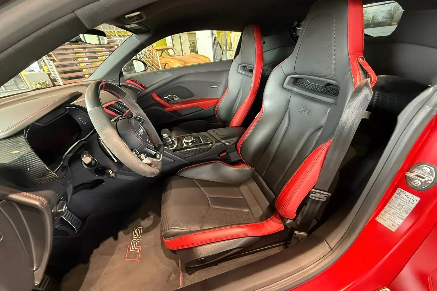 Audi R8