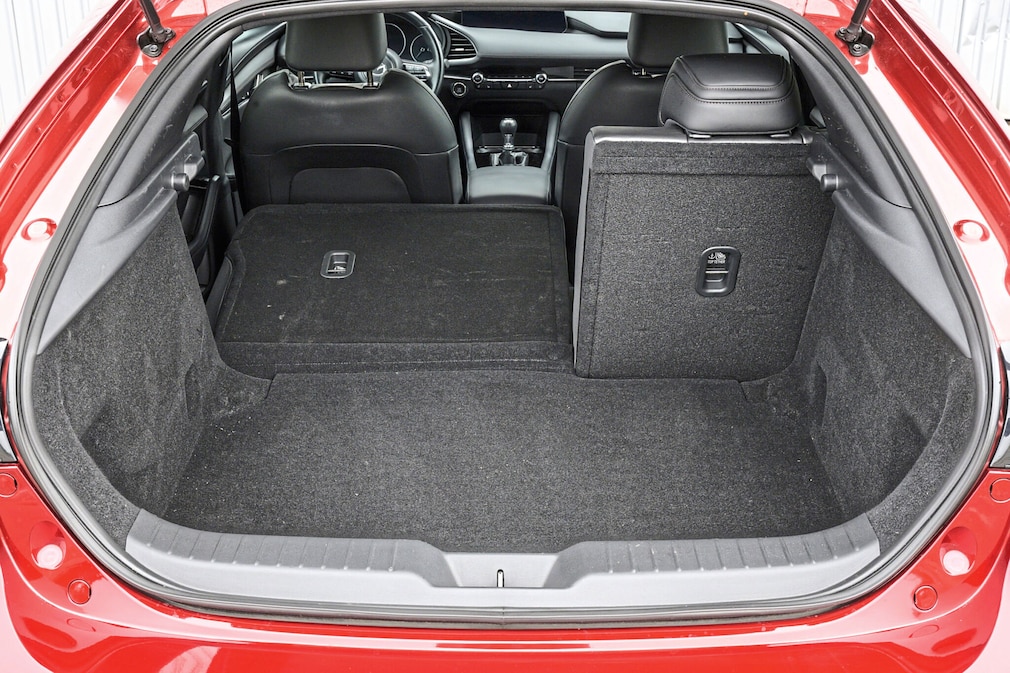 Mazda3 Skyactiv-G 140