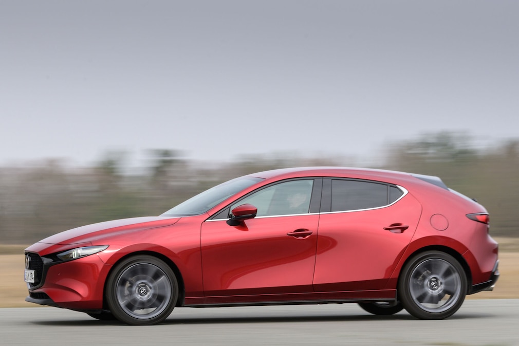Mazda3 Skyactiv-G 140