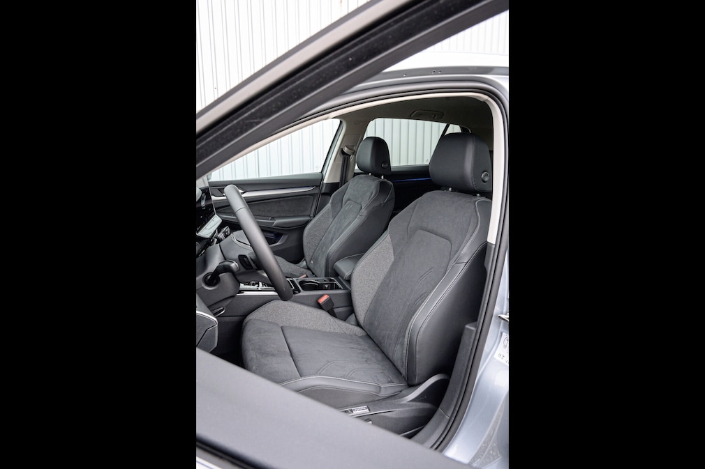 VW Golf 1.5 eTSI