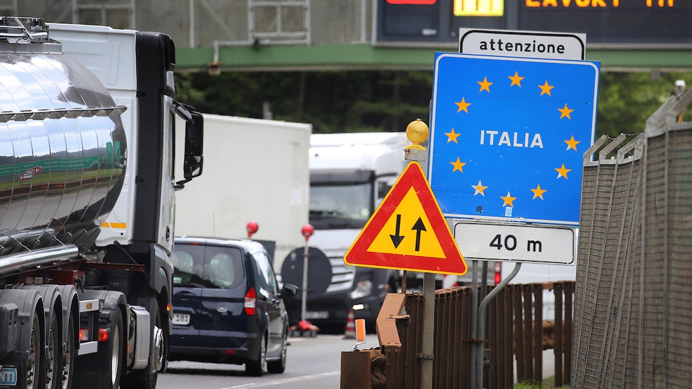 Straßenverkehr in Italien
