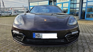 Porsche Panamera GTS V8