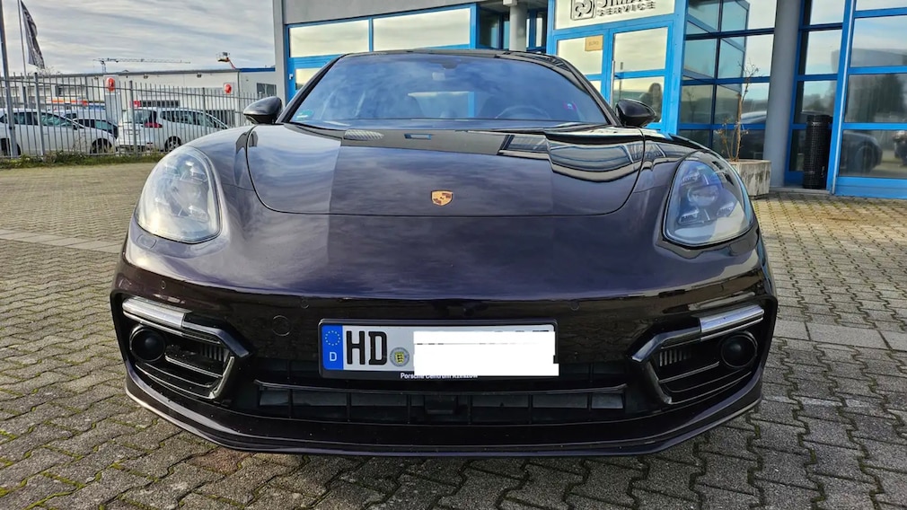 Porsche Panamera GTS V8
