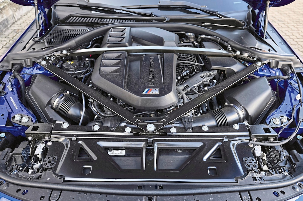BMW M2 CS