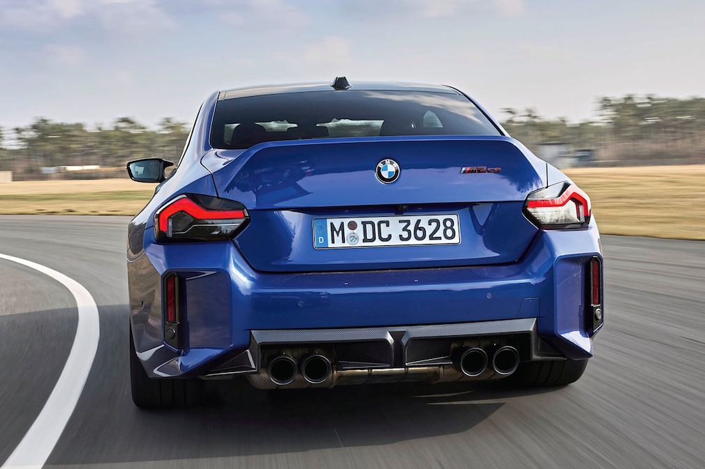 BMW M2 CS