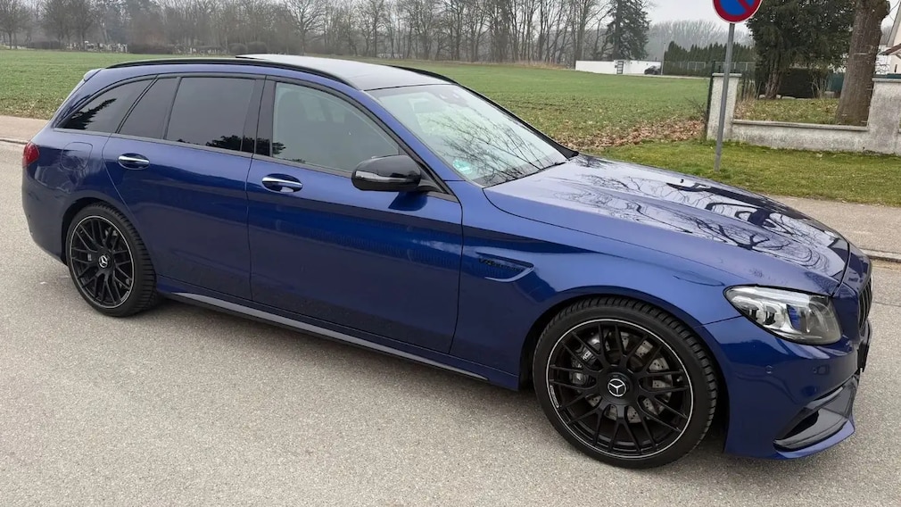 Mercedes C 63 AMG