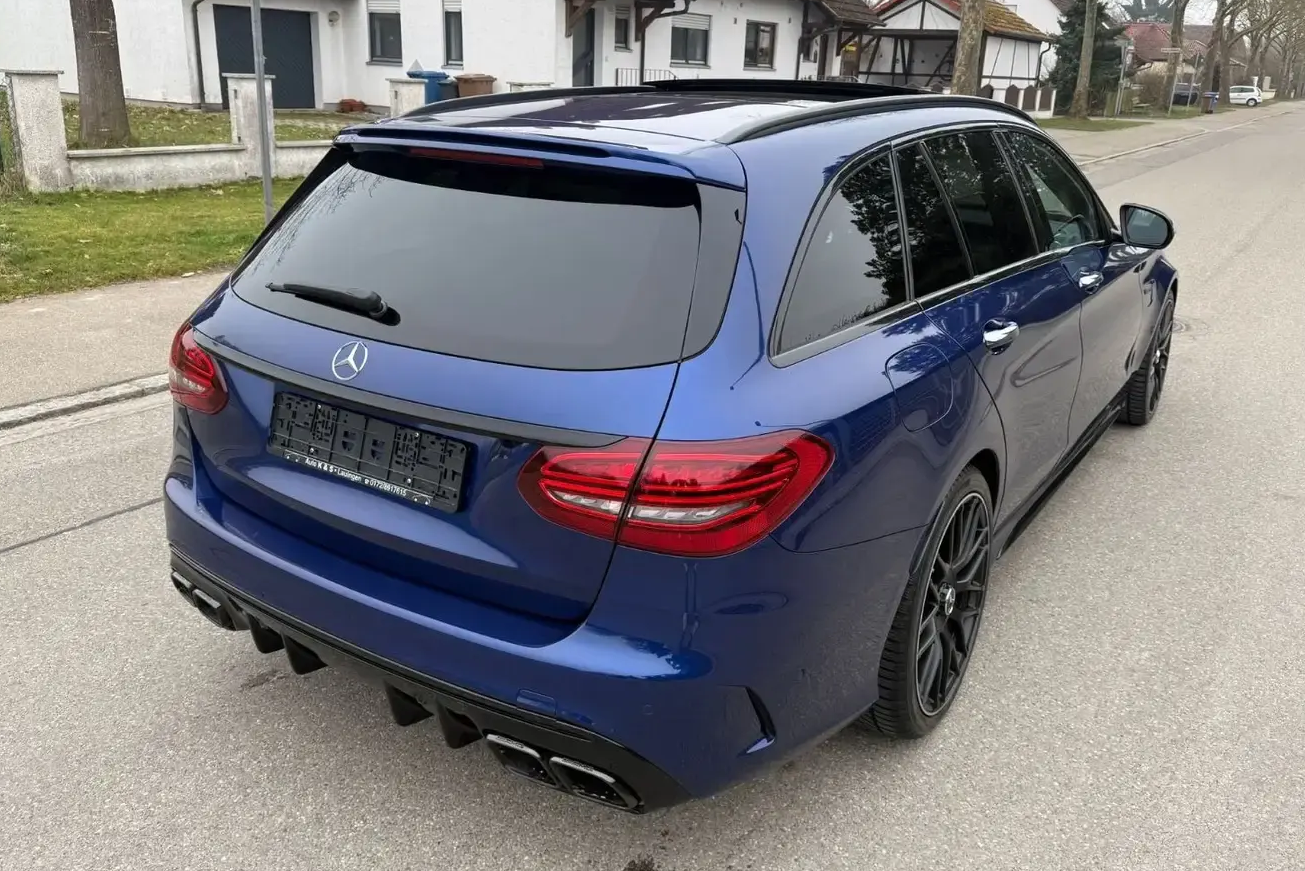 Mercedes C 63 AMG