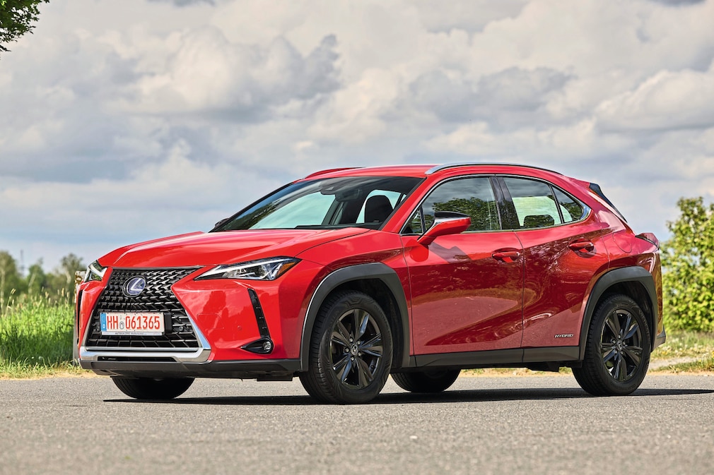 Lexus UX 250h